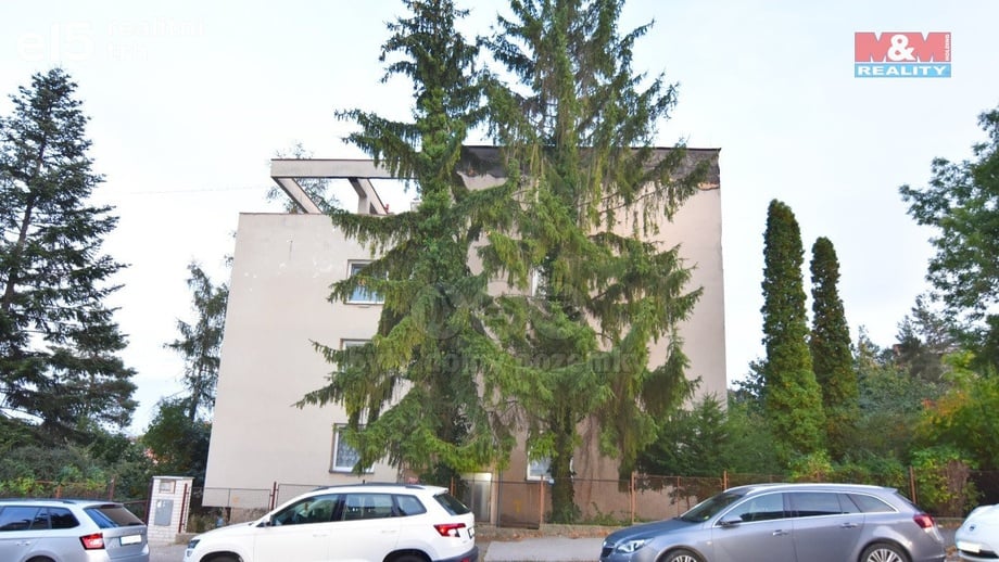 Pronájem garážové stání, 13 m² - Praha - Smíchov