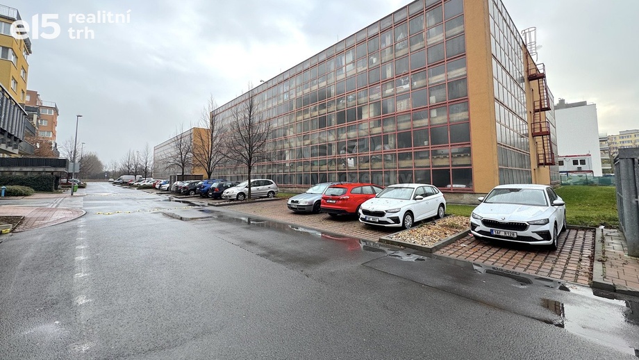 Prodej garážové stání, 18 m² - Praha - Střížkov