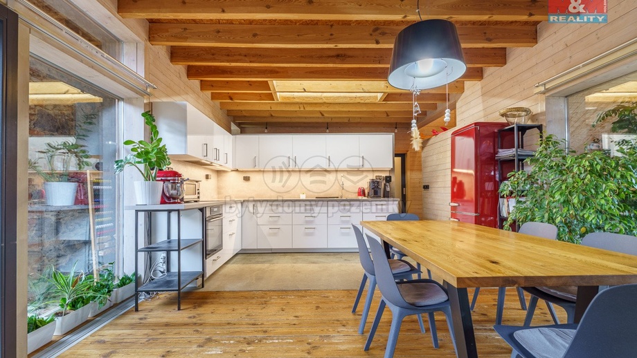 Prodej rodinného domu 288 m², Bořislav - Bílka