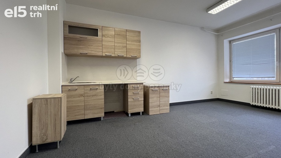 Pronájem kanceláře, 97 m² - Chomutov