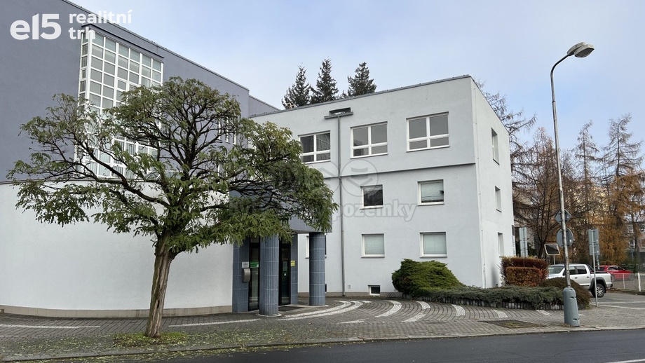 Pronájem kanceláře, 117 m² - Chomutov
