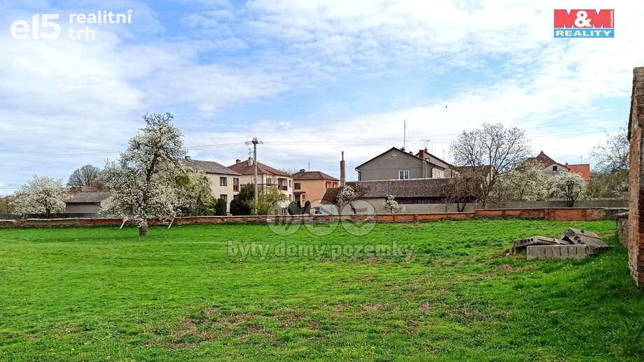 Prodej pozemky pro bydlení, 1 300 m² - Cholina