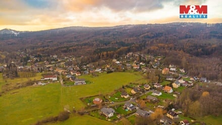 Prodej stavebního pozemku 1 353 m², Okrouhlá