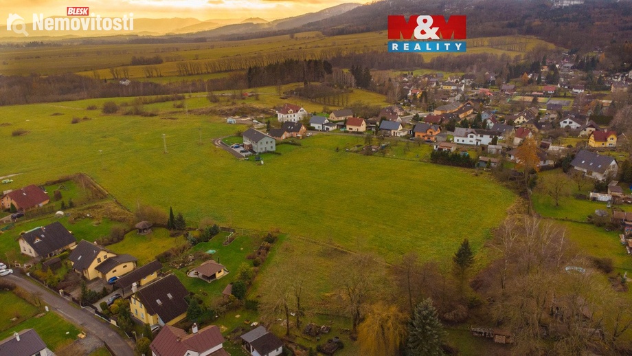 Prodej stavebního pozemku 1 353 m², Okrouhlá