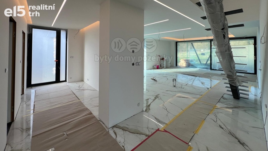 Prodej rodinné domy, 215 m² - Strančice