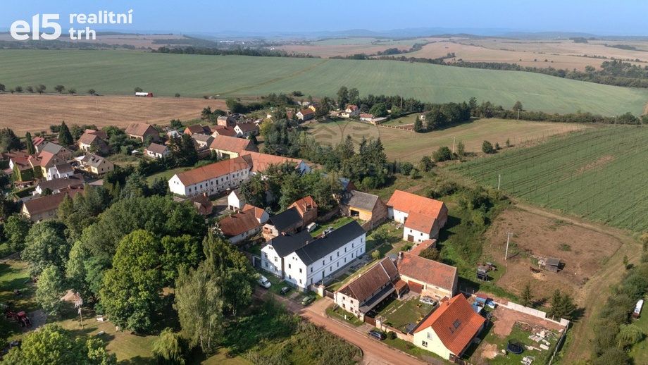 Prodej rodinné domy, 500 m² - Očihovec