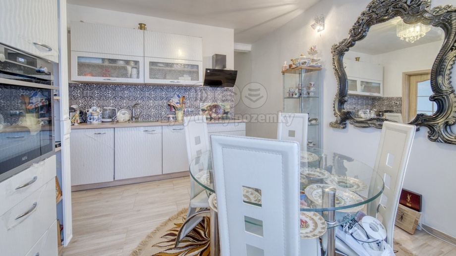 Prodej byty 4+1, 102 m² - Karlovy Vary - Rybáře