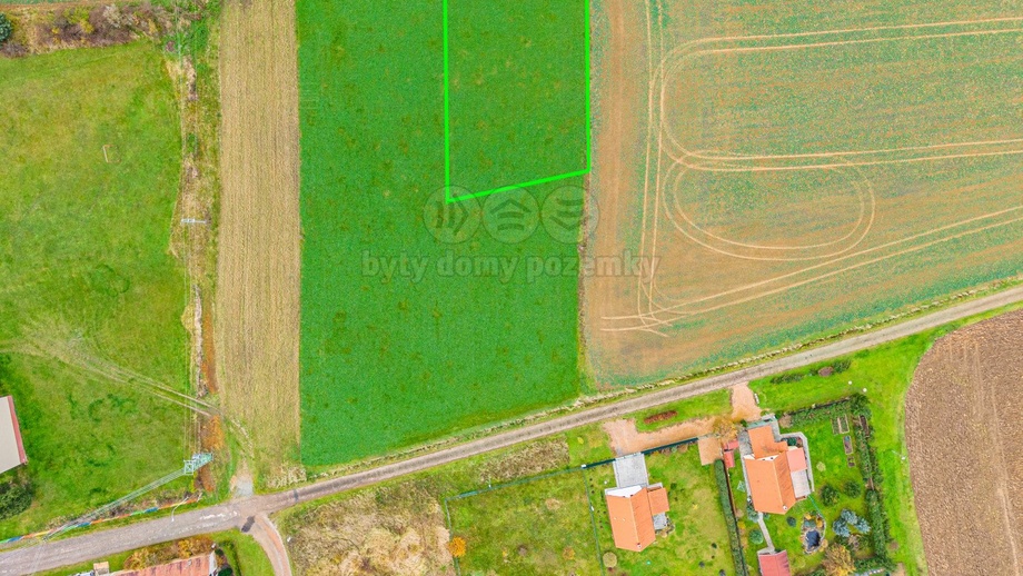 Prodej zahrady 1 078 m², Mlečice