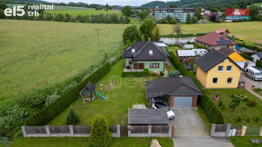 Prodej rodinného domu 242 m², Česká Ves