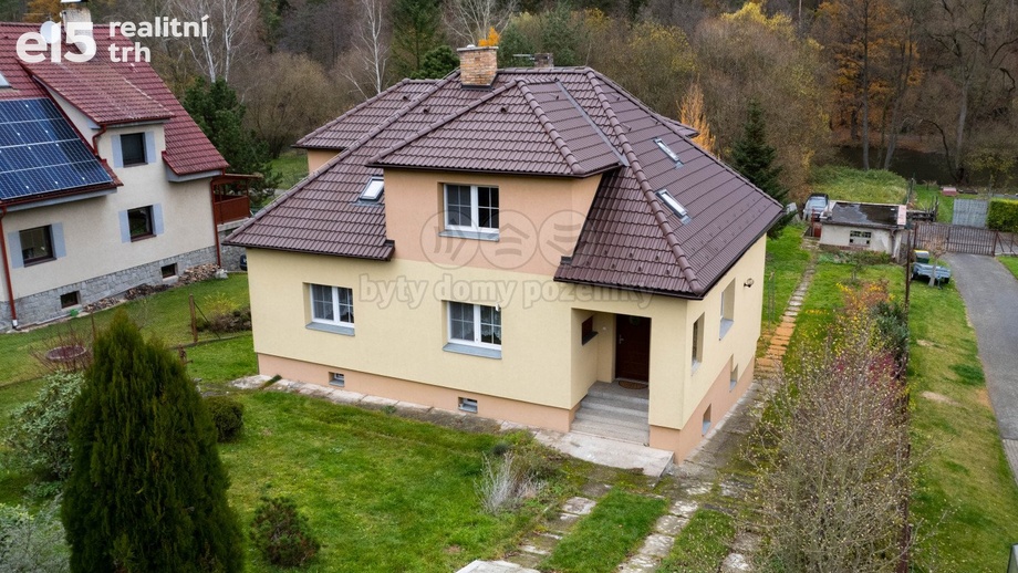 Prodej rodinné domy, 245 m² - Hvězdonice