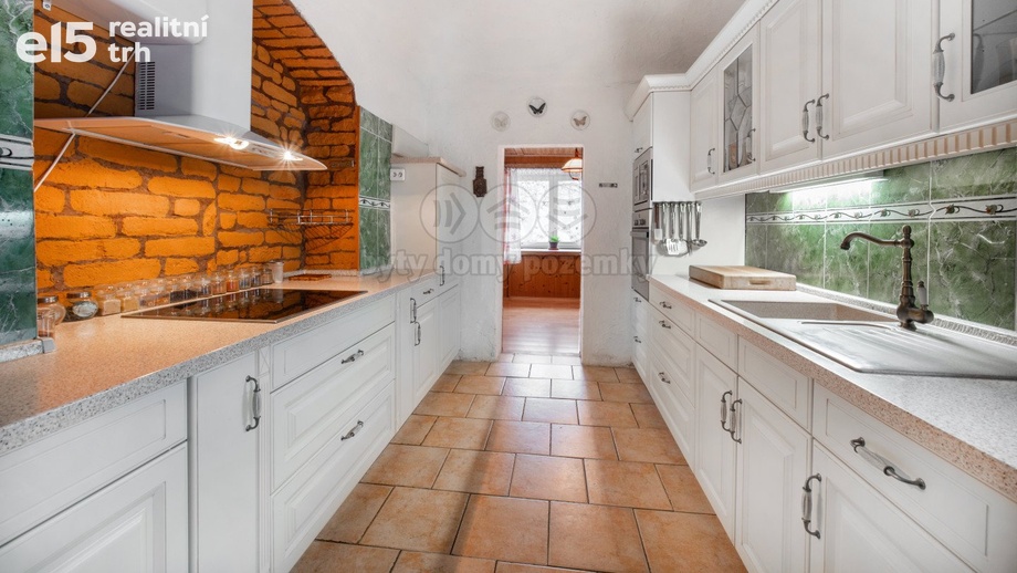 Prodej rodinné domy, 280 m² - Ústup