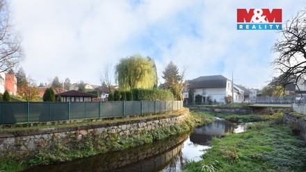 Prodej stavebního pozemku 1 217 m², Komárov