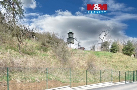 Prodej stavebního pozemku 1 217 m², Komárov