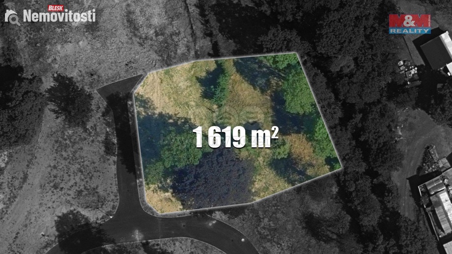 Prodej stavebního pozemku 1 619 m², Podhořany u Ronova