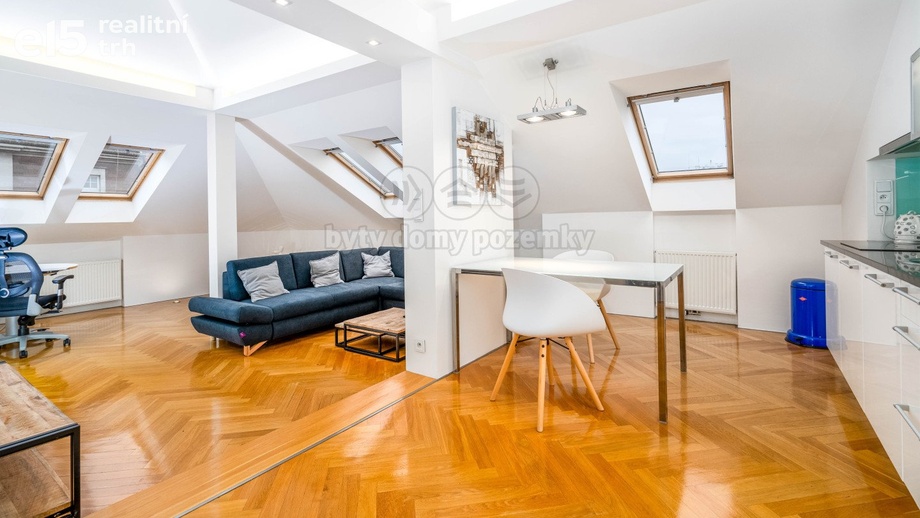 Prodej byty 2+kk, 92 m² - Praha - Smíchov
