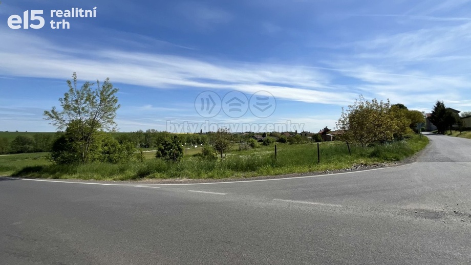 Prodej stavebního pozemku 1 277 m², Zlonice - Lisovice
