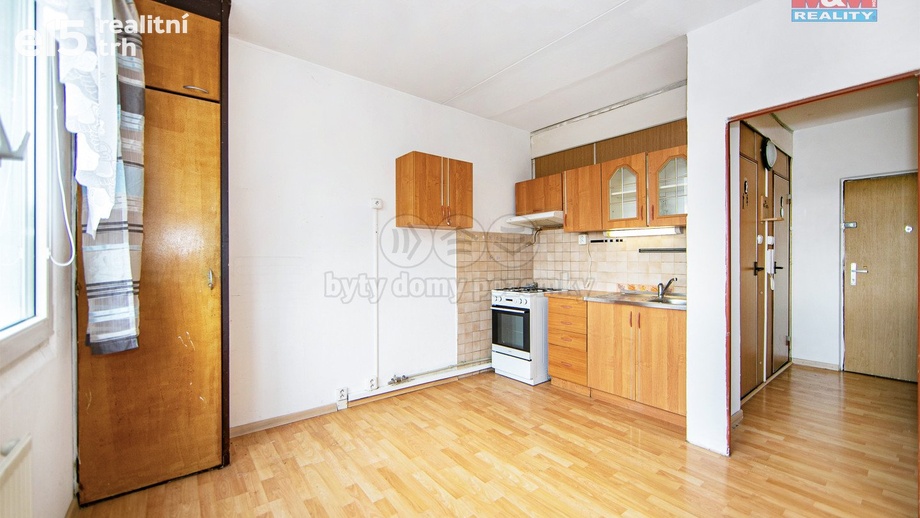 Prodej byty 2+1, 45 m² - Planá