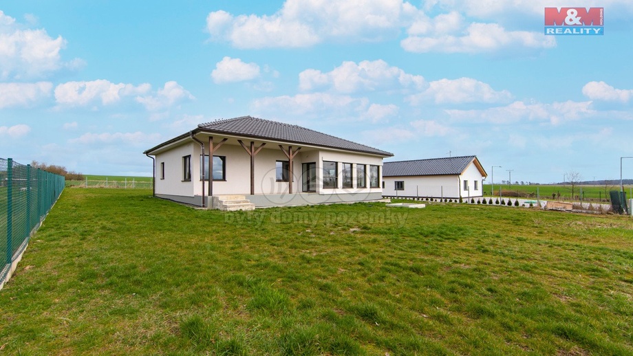 Prodej rodinného domu 154 m², Lochousice