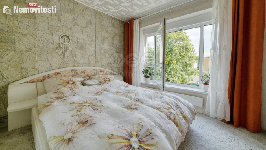 Prodej bytu 4+kk 89 m², Aš