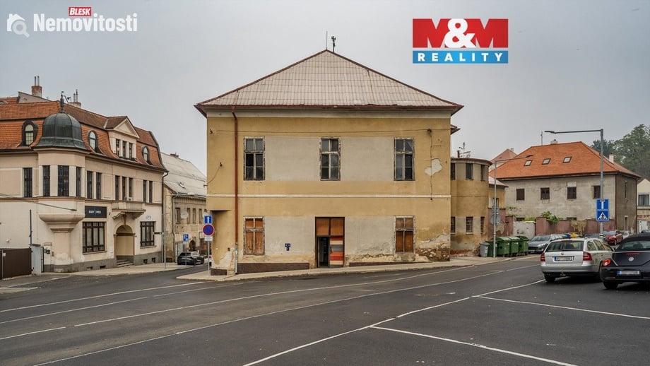 Prodej rodinného domu 1 200 m², Bílina