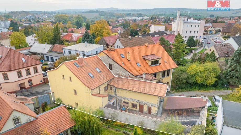 Prodej rodinného domu 280 m², Unhošť