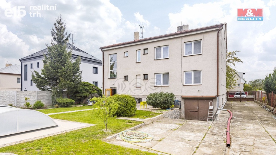 Prodej rodinné domy, 240 m² - Velim