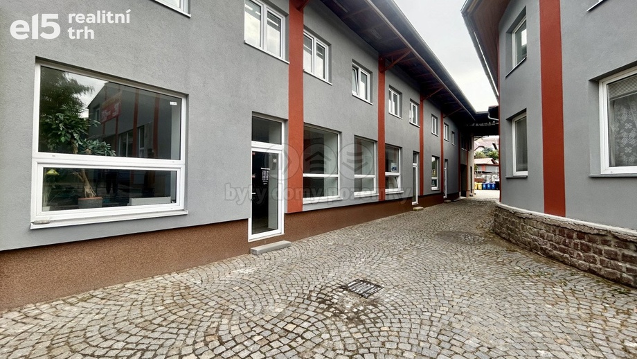Pronájem obchodní prostory, 69 m² - Humpolec
