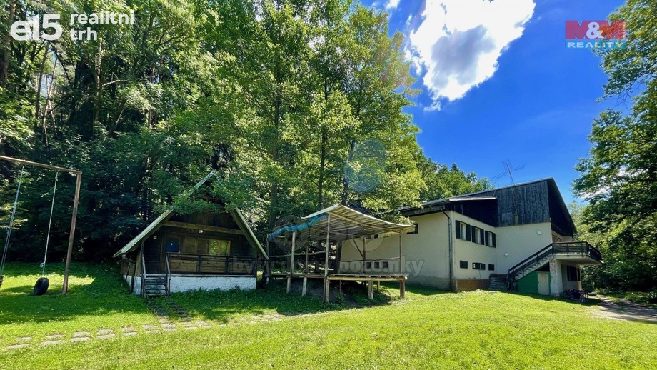 Prodej rodinné domy, 891 m² - Stádlec