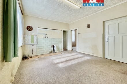 Prodej rodinného domu 105 m², Dolní Dobrouč