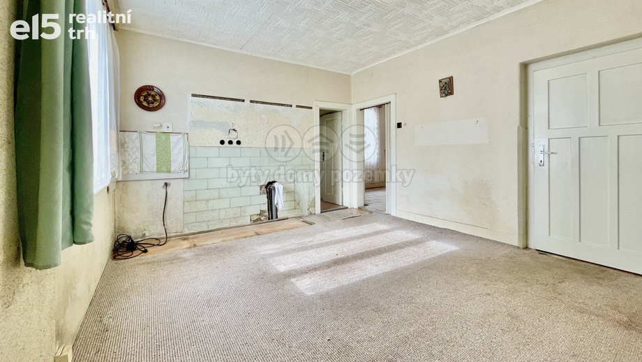 Prodej rodinné domy, 105 m² - Dolní Dobrouč