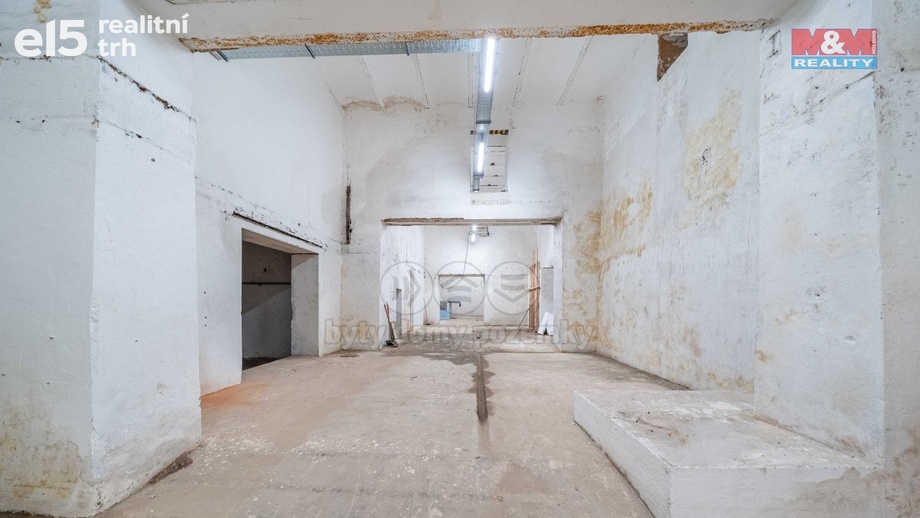 Pronájem sklady, 1 366 m² - Štěnovice