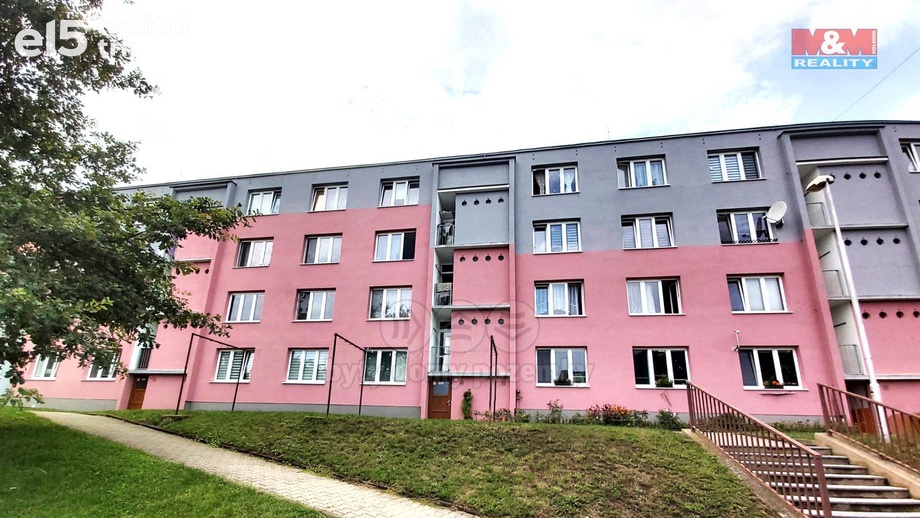Prodej byty 1+kk, 20 m² - Postoloprty