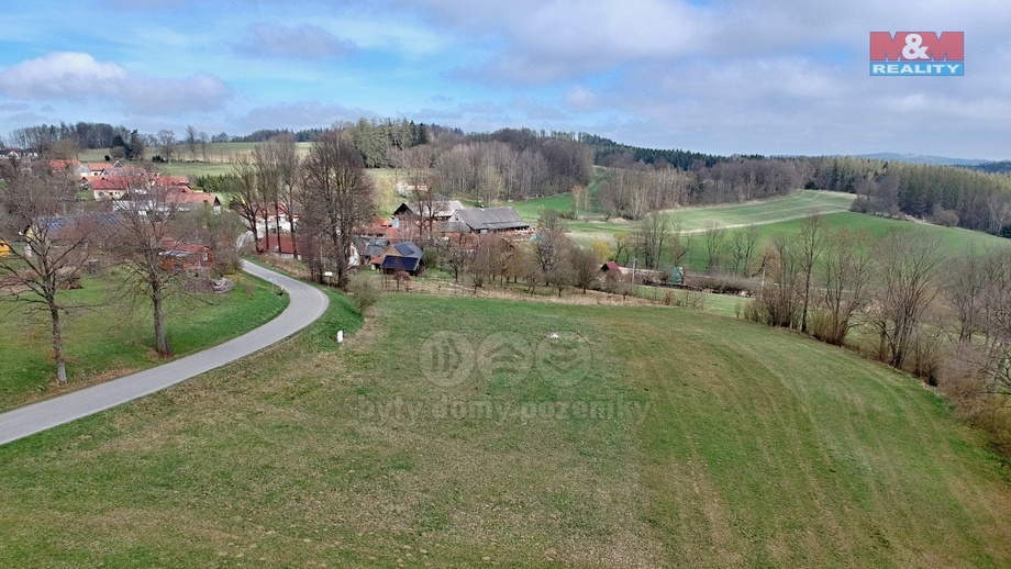 Prodej stavebního pozemku 1 177 m², Žirov