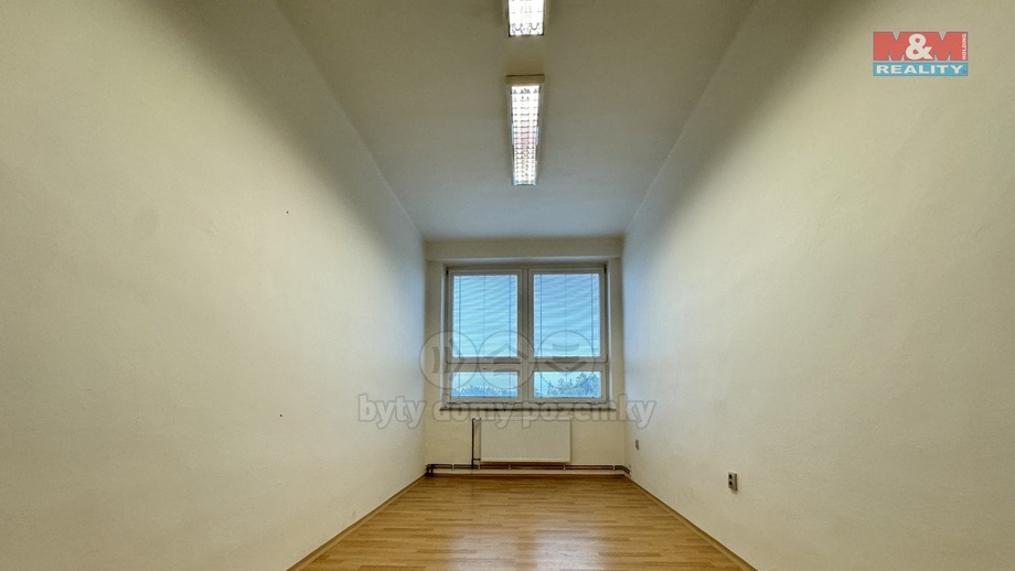 Pronájem kanceláře, 18 m² - České Budějovice 3