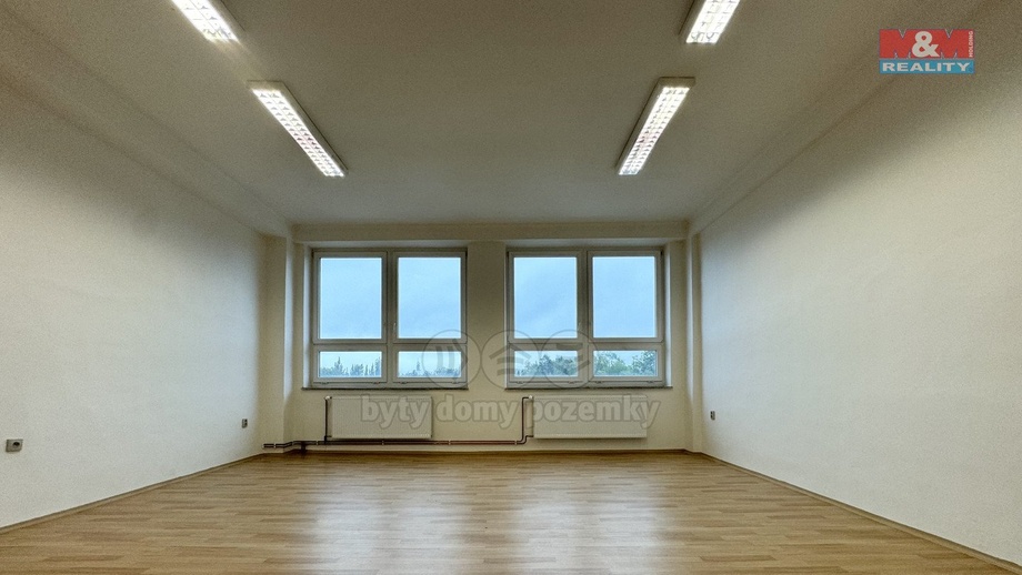 Pronájem kanceláře, 35 m² - České Budějovice 3