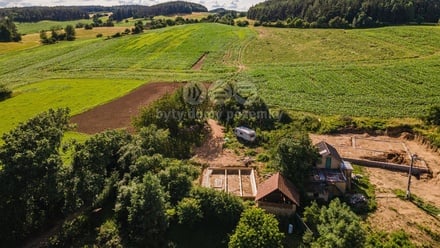 Prodej stavebního pozemku 787 m², Drevníky