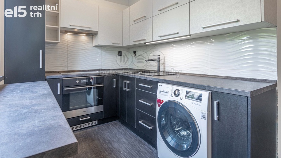 Pronájem byty 2+1, 56 m² - Karviná - Ráj