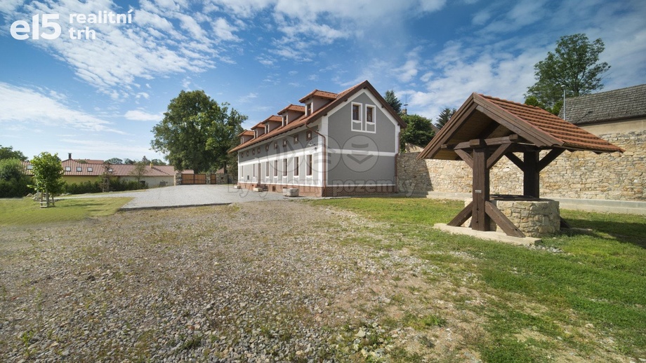 Prodej rodinné domy, 420 m² - Vysoký Újezd
