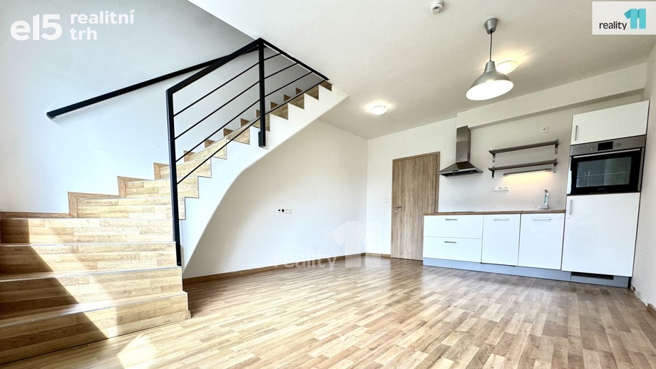Pronájem byty 3+kk, 77 m² - Jeneč