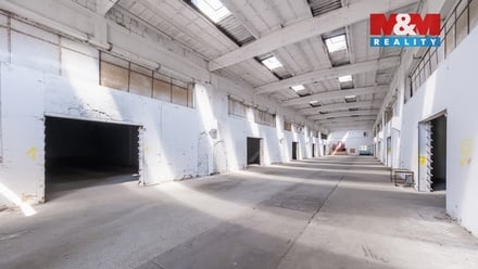 Pronájem skladu 5 693 m², Tochovice