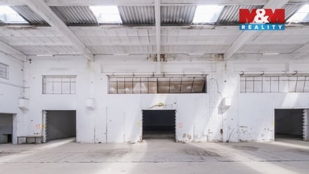 Pronájem skladu 5 693 m², Tochovice