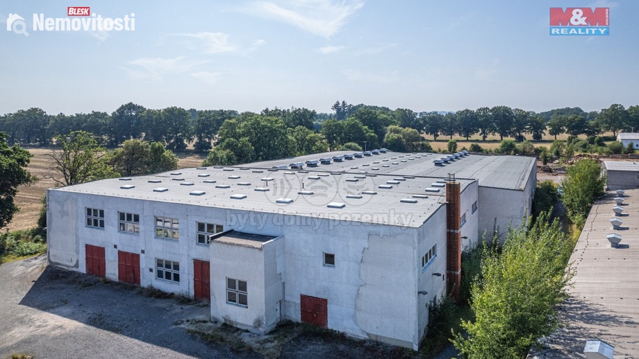 Pronájem skladu 5 693 m², Tochovice