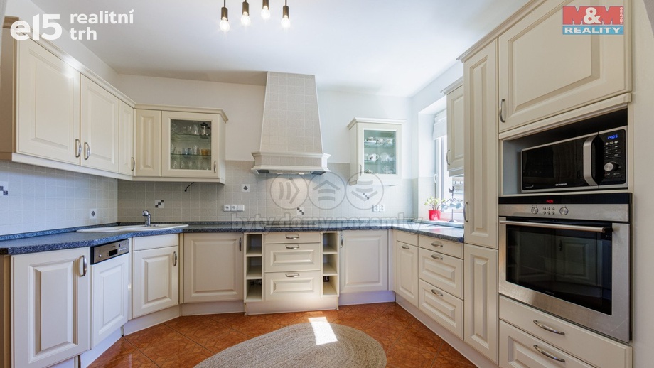 Prodej rodinné domy, 354 m² - Dalovice