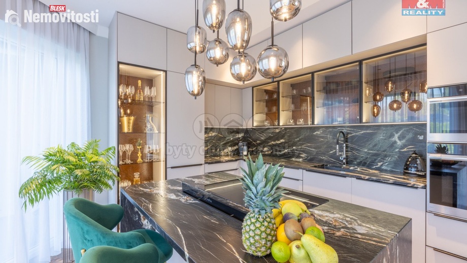 Prodej rodinného domu 203 m², Zlatá