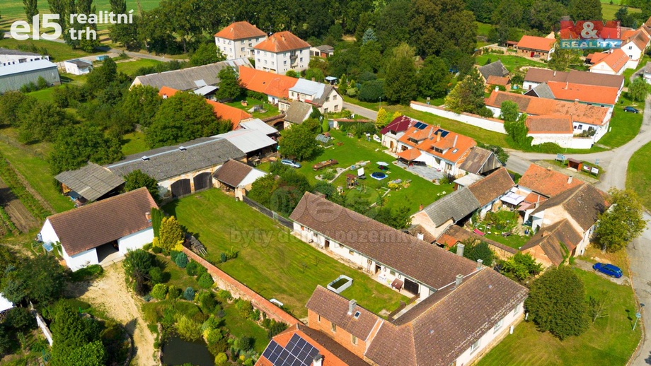 Prodej zemědělská usedlost, 250 m² - Dříteň - Záblatí
