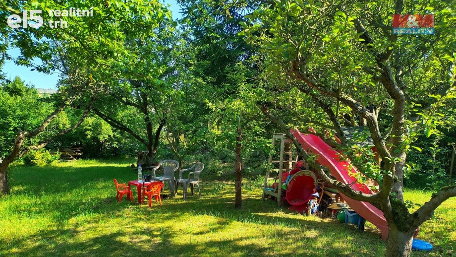Pronájem pozemky - zahrady, 708 m² - Praha - Suchdol