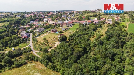 Prodej stavebního pozemku 1 046 m², Lhota