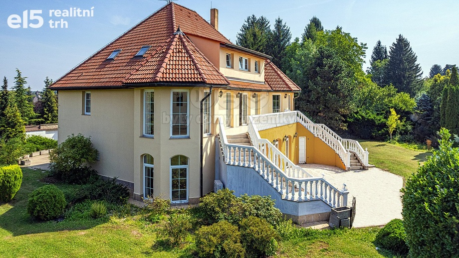 Prodej rodinné domy, 395 m² - Říčany - Radošovice