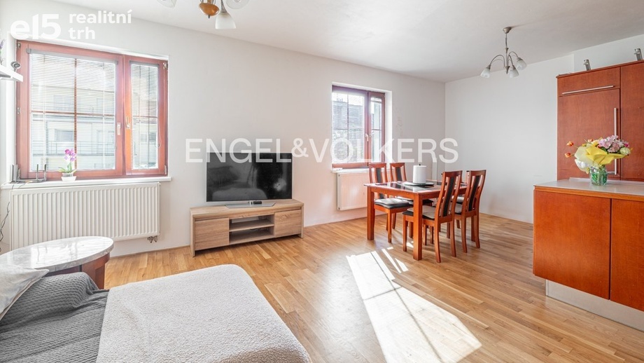 Pronájem byty 3+kk, 120 m² - Praha - Žižkov