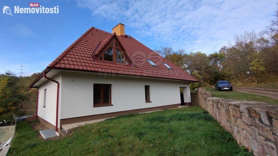 Prodej rodinného domu 345 m², Klecany - Klecánky